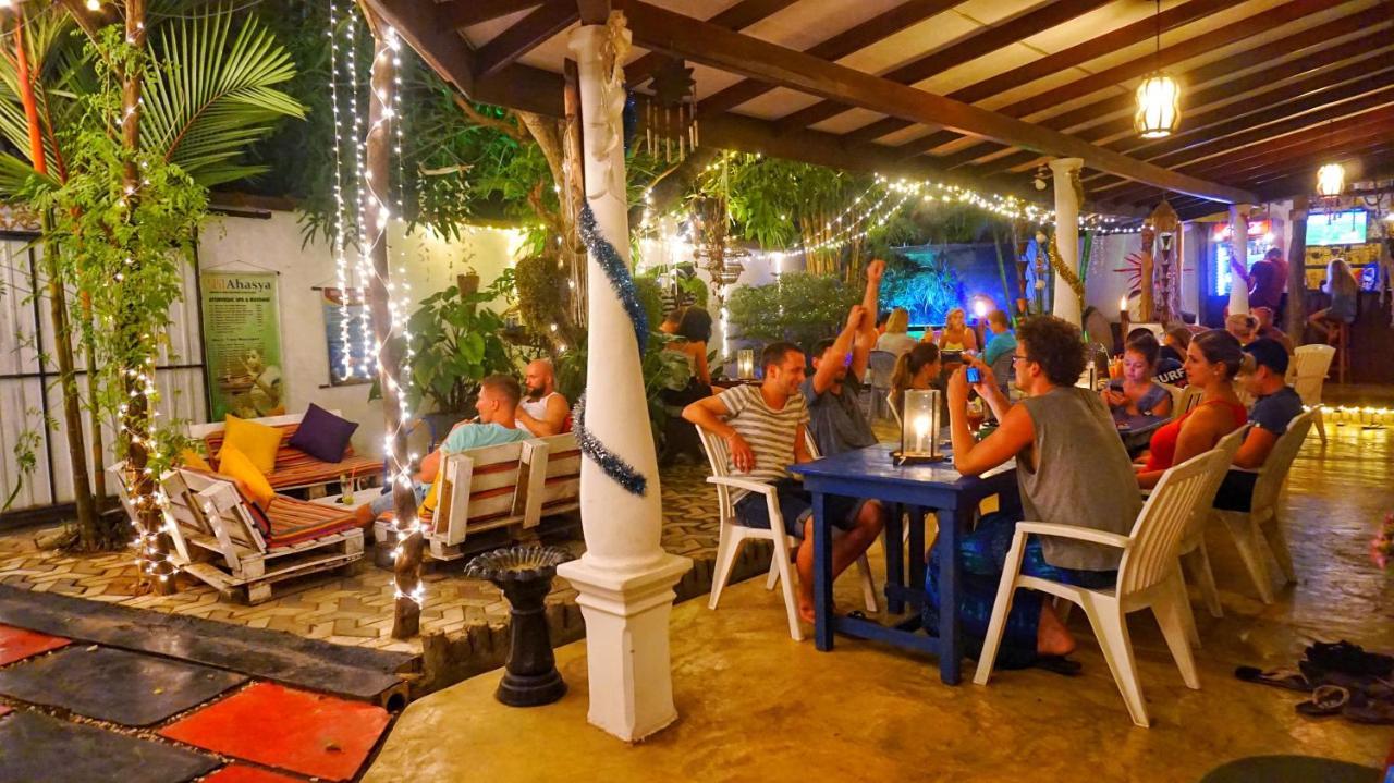 Boho Garden Guest House มิริสซา ภายนอก รูปภาพ