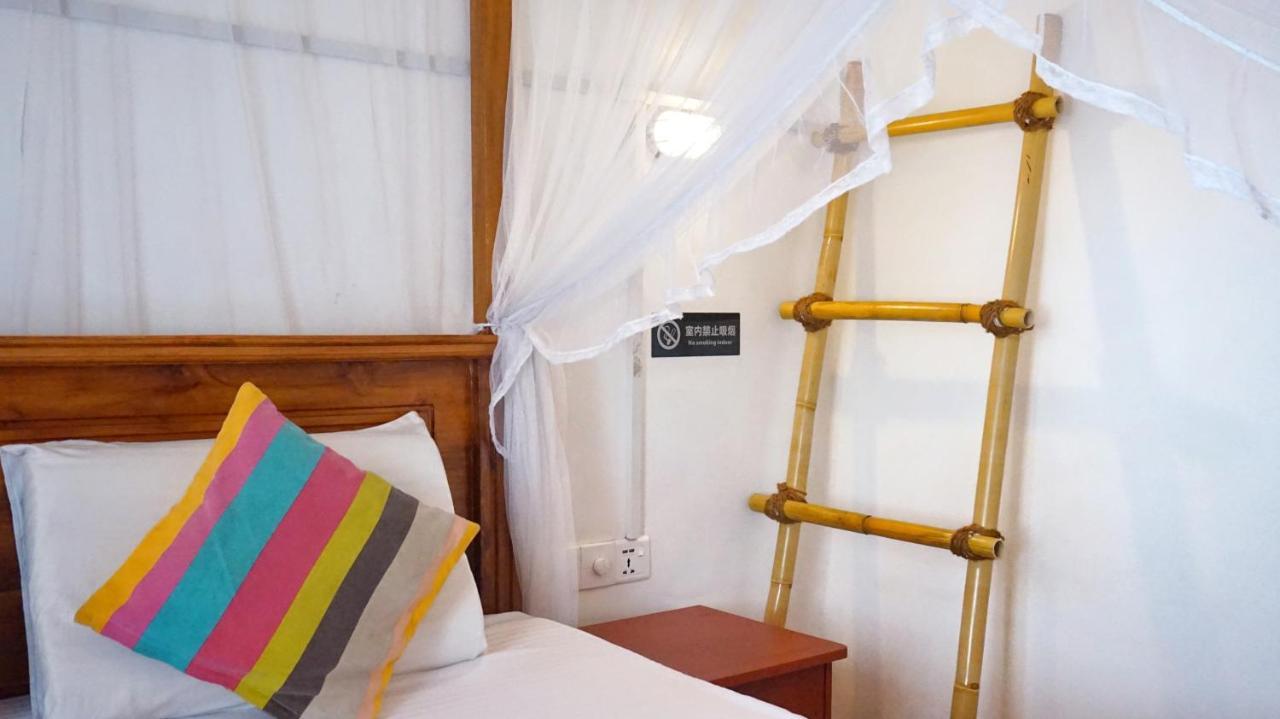 Boho Garden Guest House มิริสซา ภายนอก รูปภาพ