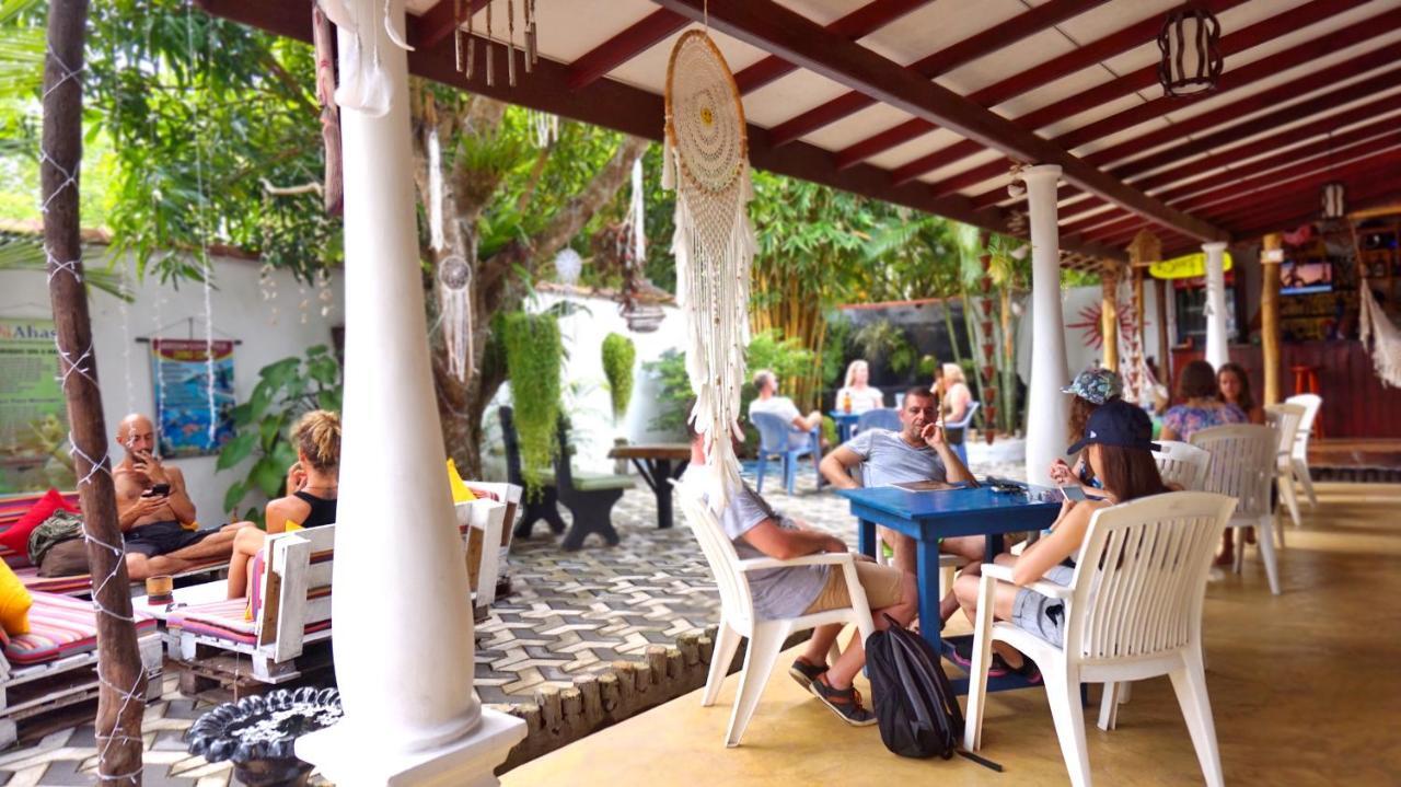 Boho Garden Guest House มิริสซา ภายนอก รูปภาพ